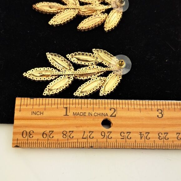 EyeCandy Los Angeles Chandelier Pierce Earrings Gold-tone Marquis Rhinestone NWT - Picture 6 of 7